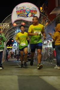 BIB: 30104
                            <button type="button" onclick="openModal(21832302)" class="btn btn-primary btn-sm float-right btn-popup" data-toggle="modal" data-target=".modal-high-quality">
                        <i class="fas fa-shopping-cart"></i> Add to Cart
                    </button>
                                            <button type="button" onclick="isThisMe(21832302, true)" class="btn btn-success btn-sm float-right btn-popup btn-isme hidden" data-toggle="tooltip" data-placement="bottom" title="นี่คือรูปของคุณใช่ไหม คลิกที่นี่เพื่อเอาเข้าอัลบั้ม">
                        <i class="fas fa-plus"></i> Add to album
                    </button>
                    <button type="button" onclick="isThisMe(21832302, false)" class="btn btn-warning btn-sm float-right btn-popup btn-isnotme hidden">
                        <i class="fas fa-ban"></i> Remove from album
                    </button>